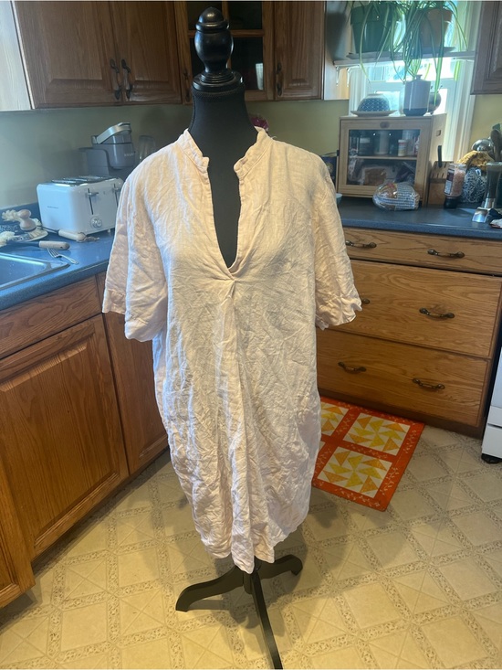 Vera Tucci Dresses & Skirts - Beige Linen Midi Tunic Dress with V-Neck